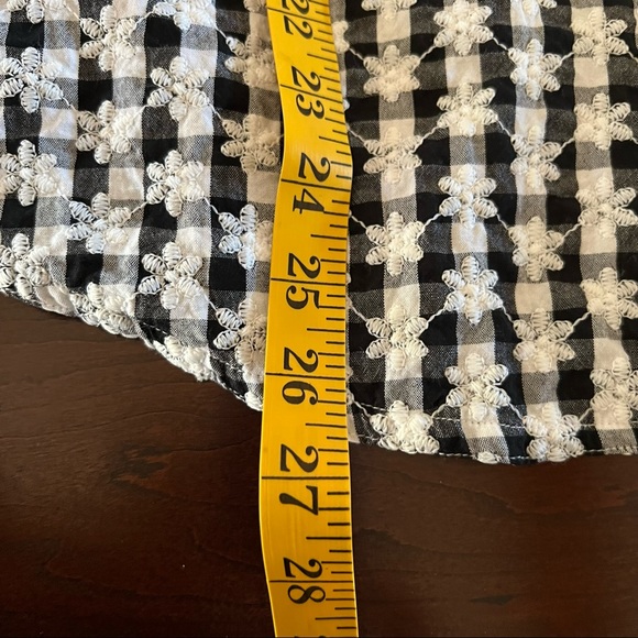 SnoSkins Black and White Button up Top XL - Picture 10 of 13